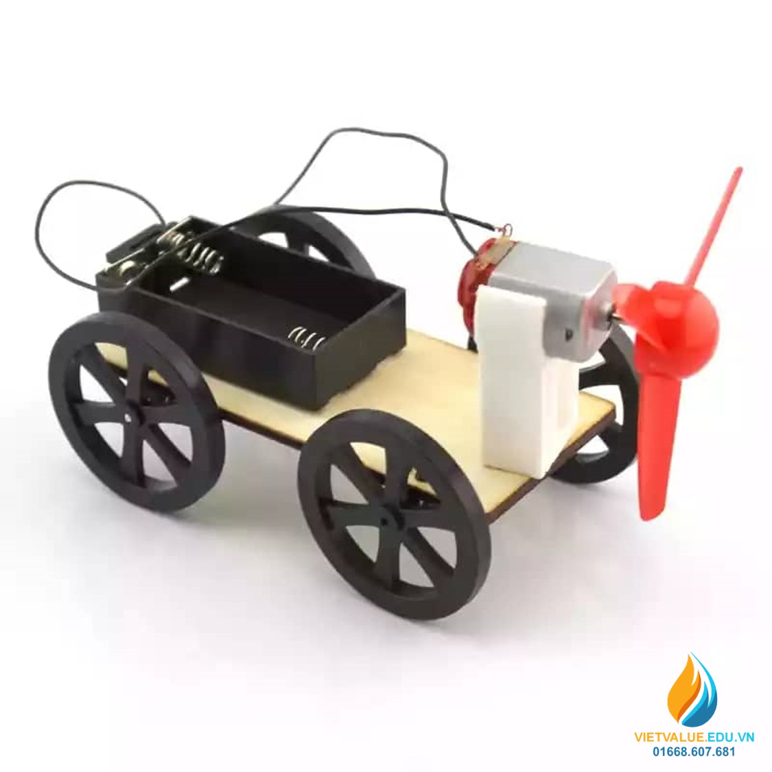 Xe tự hành, gắn động cơ cánh quạt, 4 bánh đen to