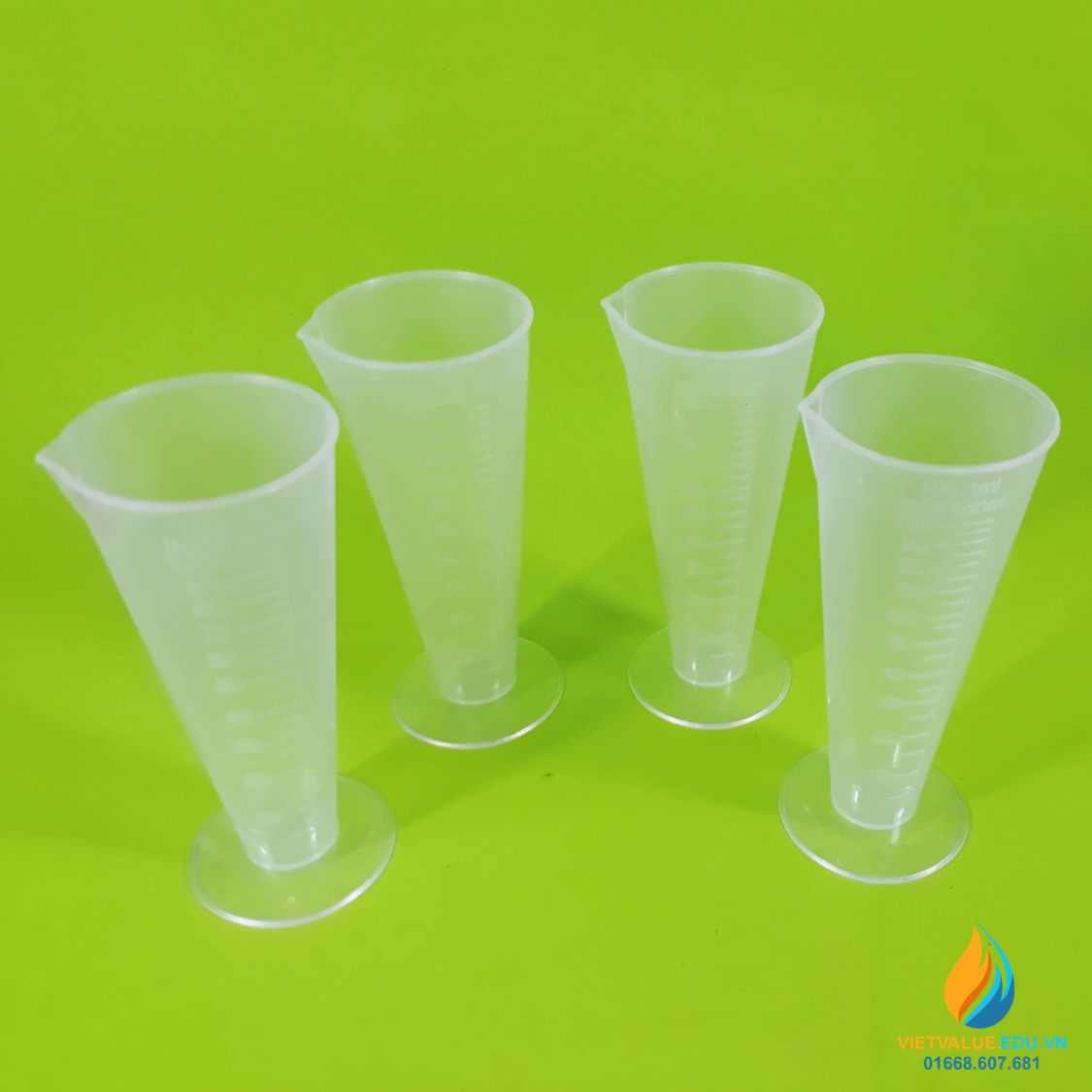 Ly đong hóa chất, màu trắng cổ, chia vạch, nhựa PP, 100ml