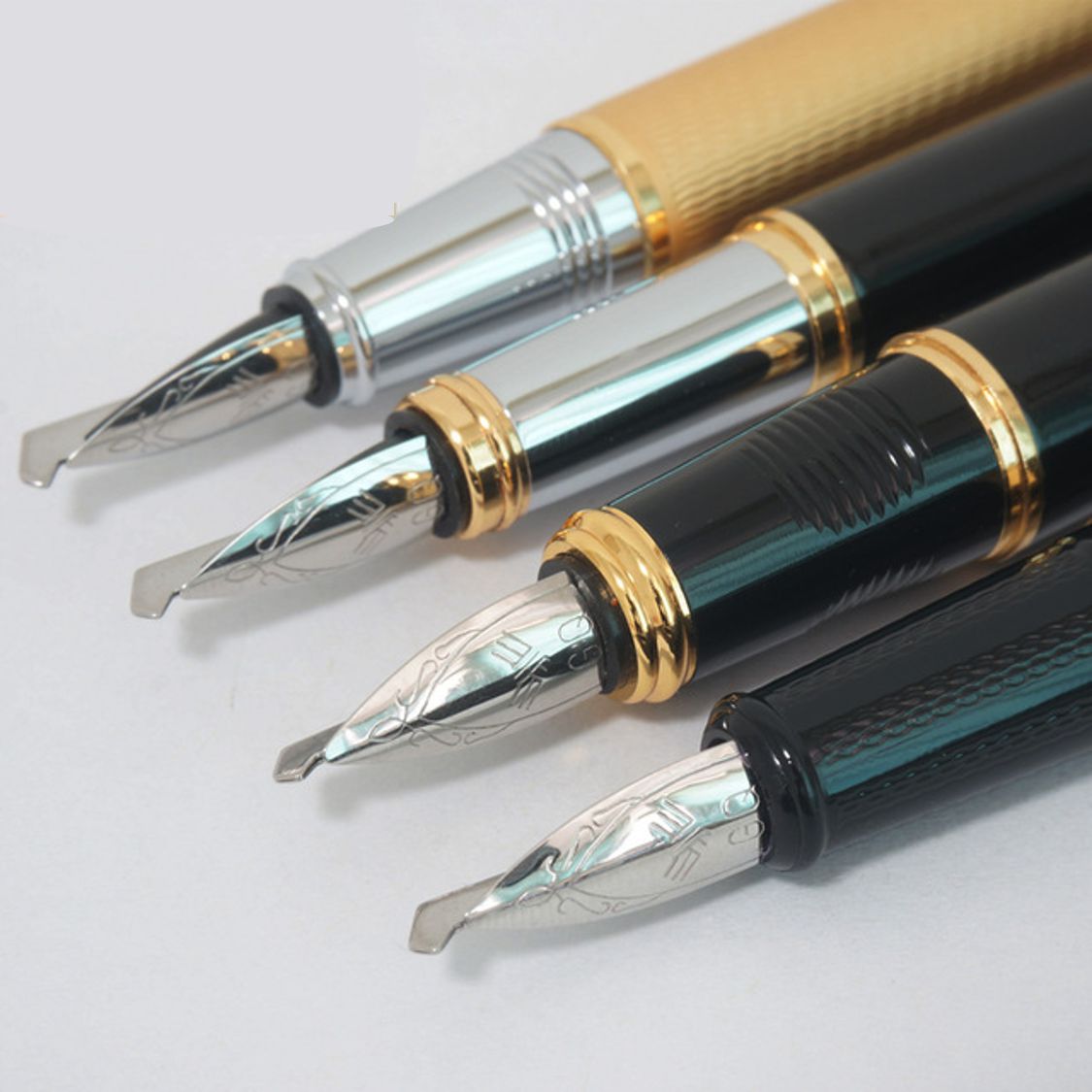 Các loại ngòi bút sử dụng khi viết chữ Callygraphy