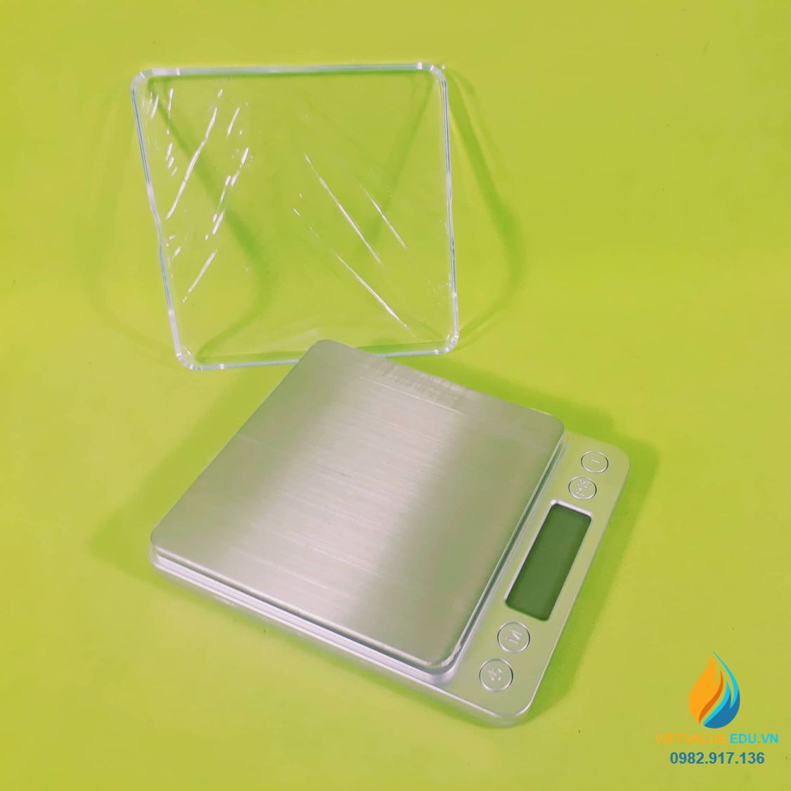 Cân điện tử chính xác, khoảng đo từ 0.01 đến 500 gam, độ chính xác 0.01