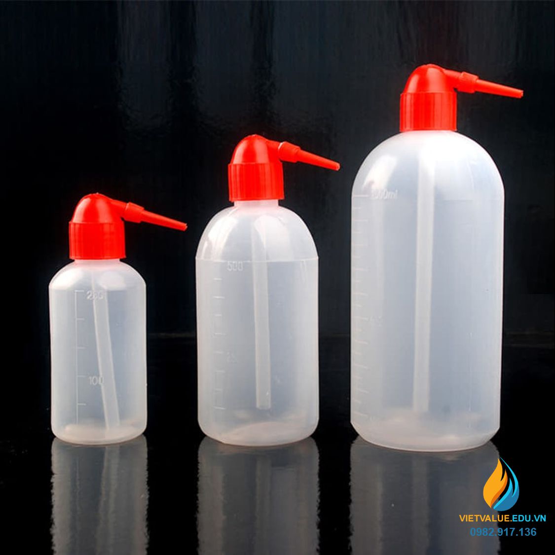 Bình tia nắp đỏ vòi cong, vạch chia, nhựa PP 1000ml