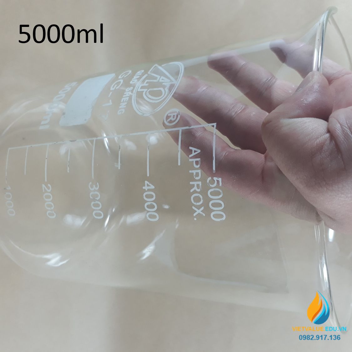 Cốc đốt thấp thành 5000ml thủy tinh chịu nhiệt, vạch chia cỏ mỏ rót
