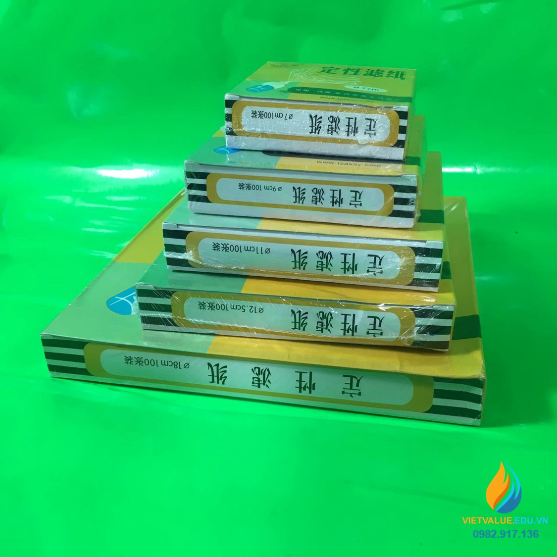 Giấy lọc định tính chất lượng cao, đường kính 7 cm, hộp 100 tờ