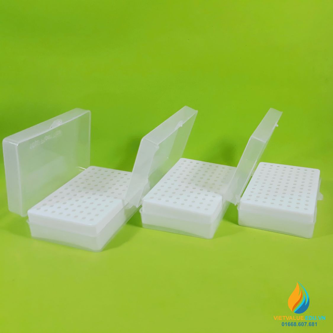 Hộp đựng đầu côn loại 10 microlit, 96 lỗ, đường kính lỗ 5mm