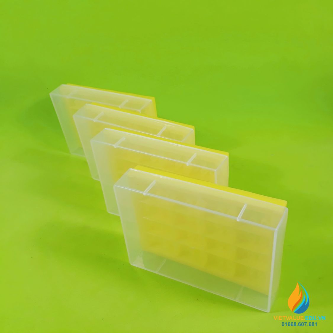 Hộp đầu côn PCR 0.2ml, nhựa PP, 96 lỗ, dài 15cm, rộng 10cm, cao 3cm