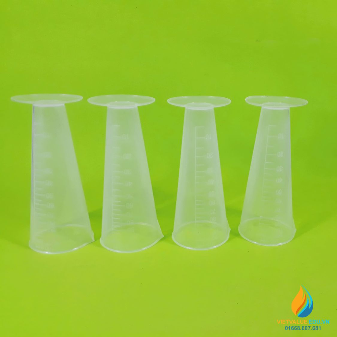 Ly đong hóa chất, màu trắng cổ, chia vạch, nhựa PP, 100ml