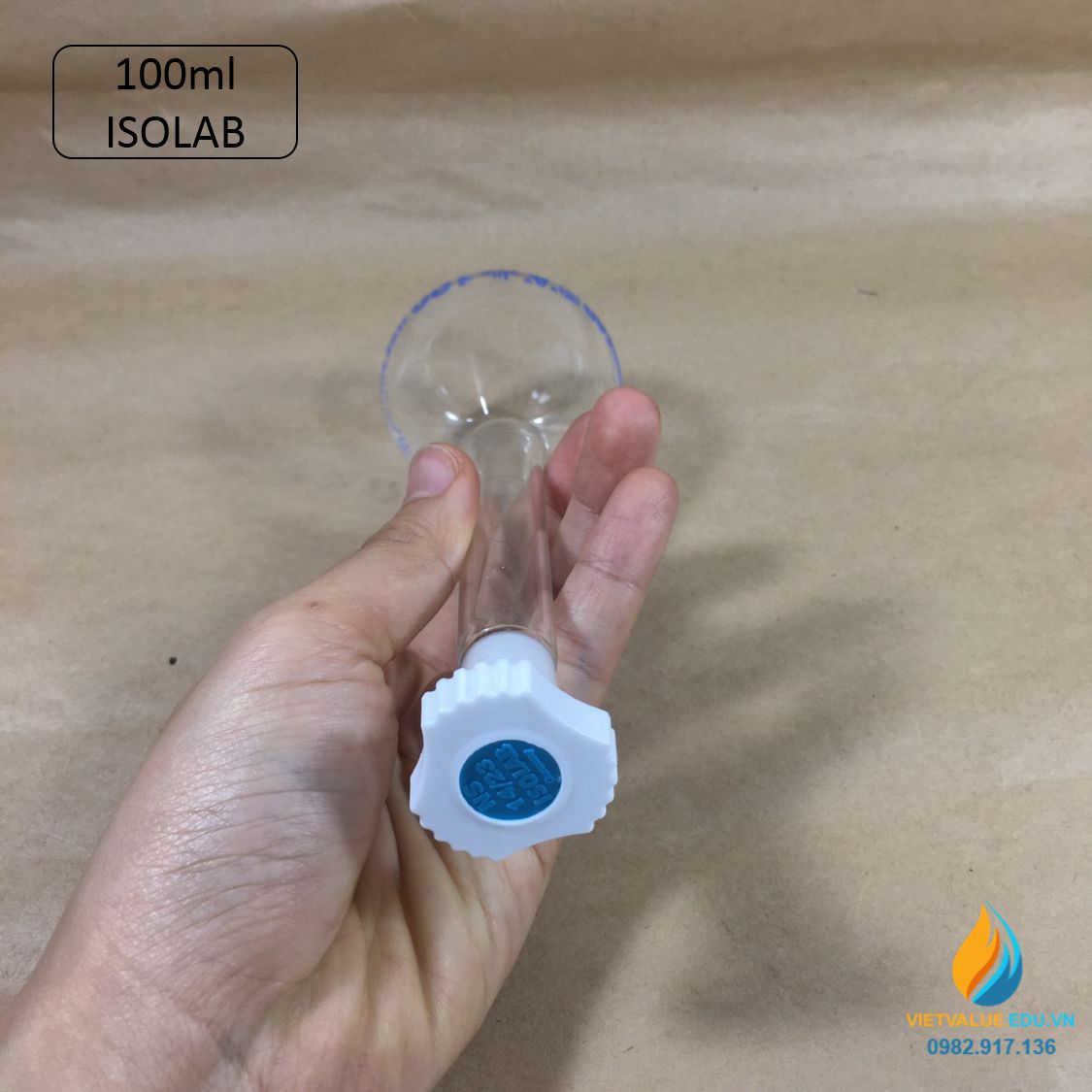 Bình định mức thủy tinh, nút nhựa, hãng IsoLab , dung tích 100ml