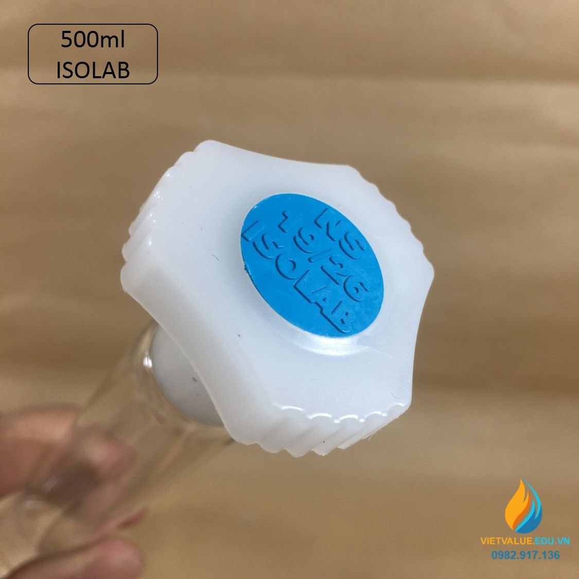 Bình định mức thủy tinh, nút nhựa, hãng IsoLab , dung tích 500ml