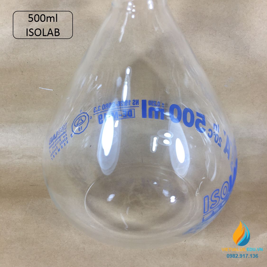 Bình định mức thủy tinh, nút nhựa, hãng IsoLab , dung tích 500ml