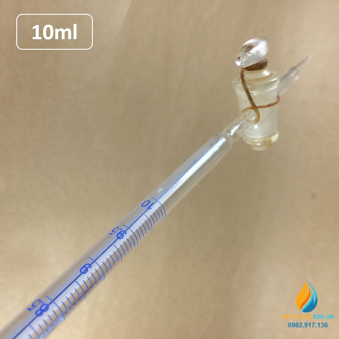 Buret khóa thủy tinh 10ml có bạc chao, có vạch chia, thủy tinh trong suốt