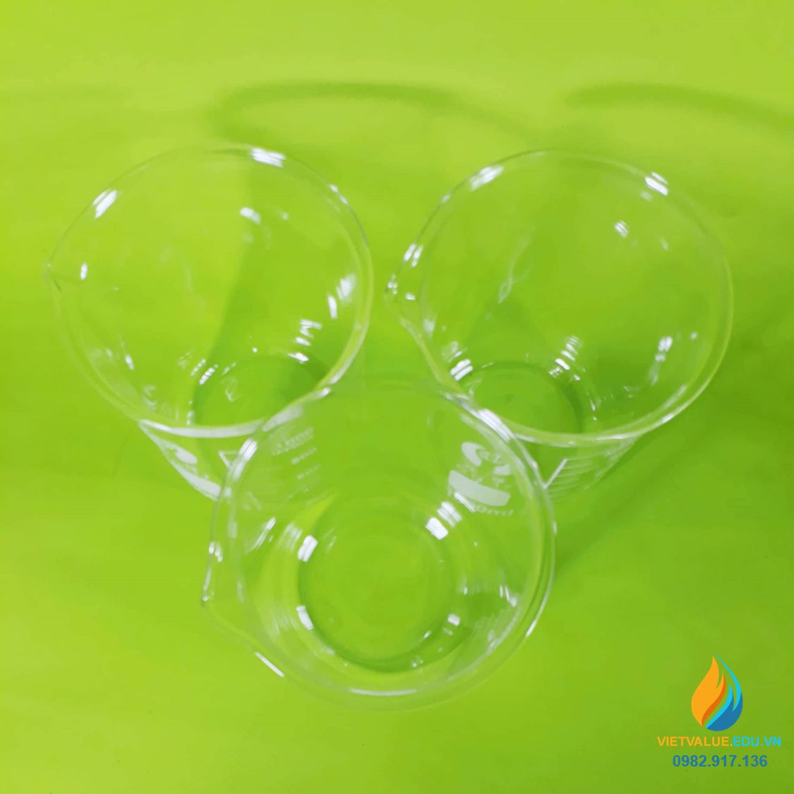 Cốc đong thủy tinh trong suốt, chịu nhiệt, có chia vạch, có mỏ, dung tích 1000ml