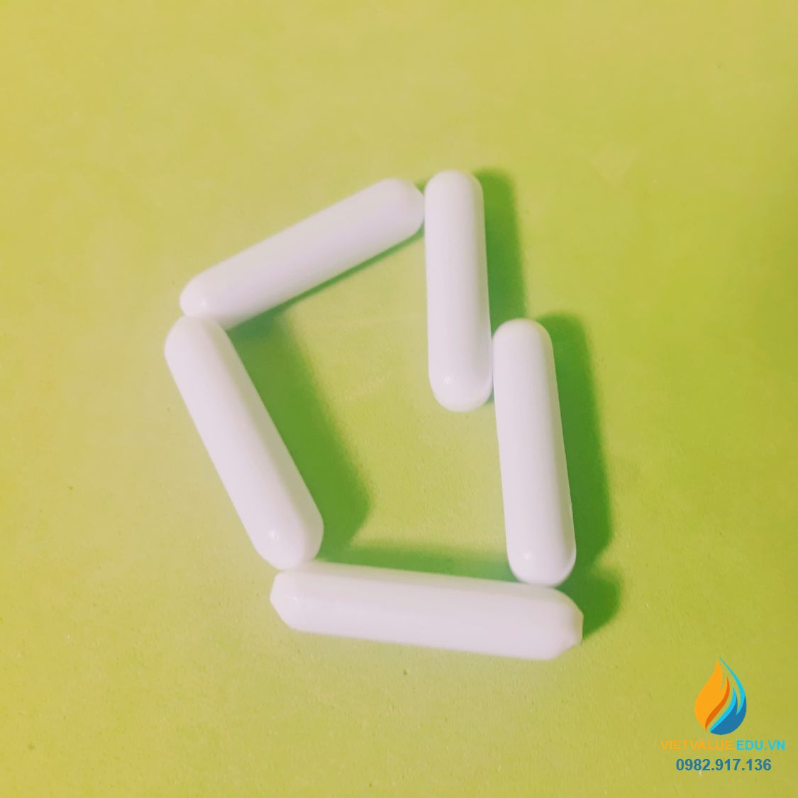 Cá từ khuấy hóa chất phòng thí nghiệm, loại không cạnh SA30, dài 30mm