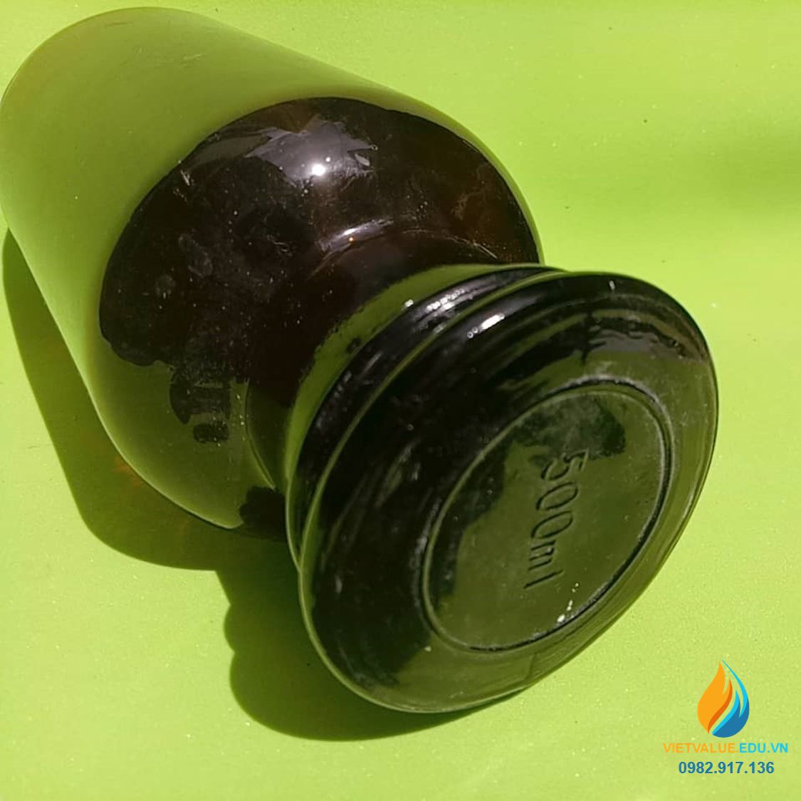 Chai đựng hóa chất, thủy tinh, có nắp, màu nâu hổ phách, 125ml