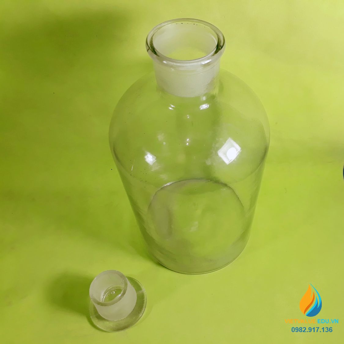 Chai đựng hóa chất, thủy tinh, có nắp, màu trong suốt, 2500ml