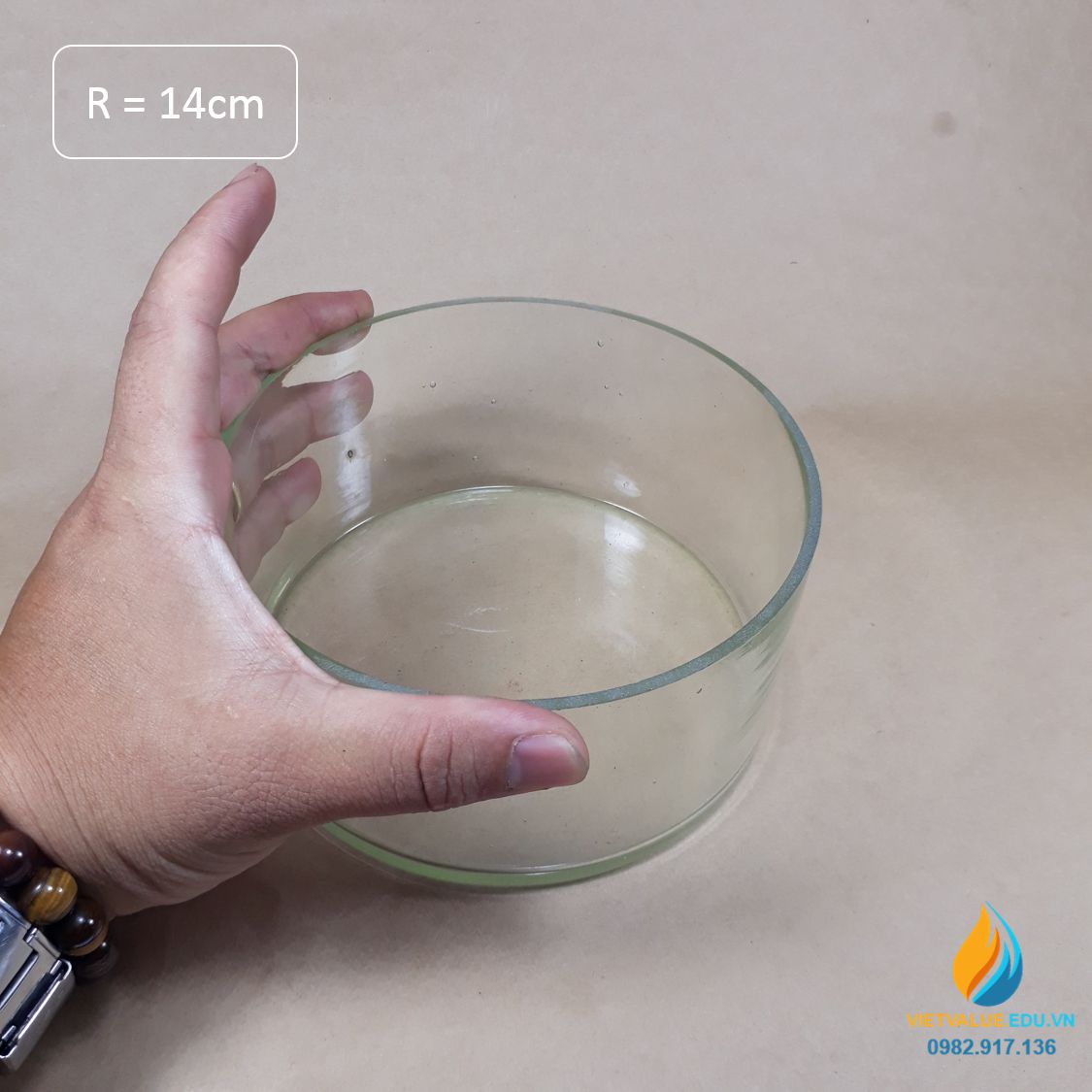 Chậu rửa thủy tinh đường kính 14cm, thành cao 10cm dày 3.5mm