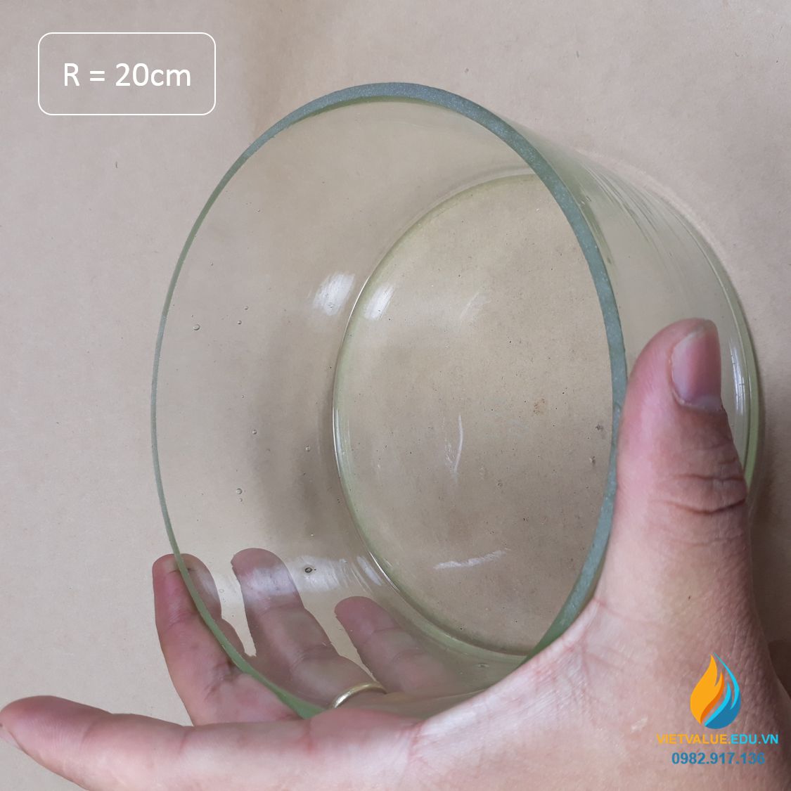 Chậu rửa thủy tinh đường kính 20cm, thành cao 13cm dày 3.5mm