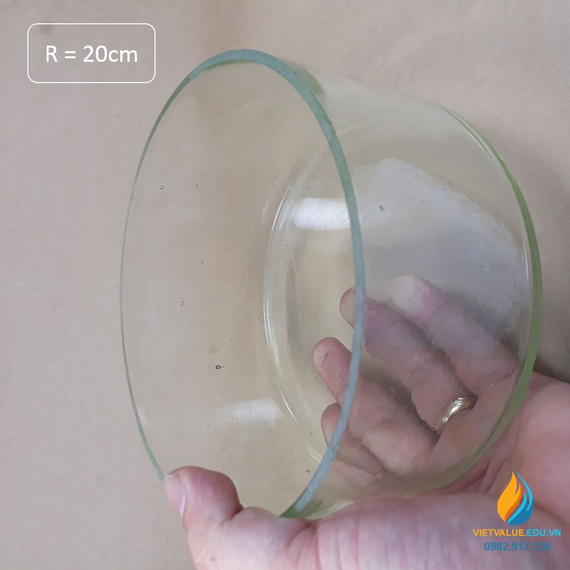 Chậu rửa thủy tinh đường kính 20cm, thành cao 13cm dày 3.5mm