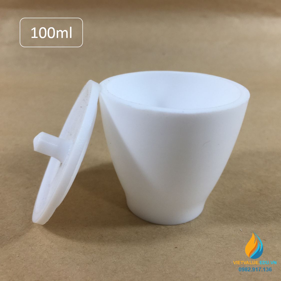 Chén nhựa PTFE có nắp, kháng kiềm và axit mạnh. dung tích 50ml