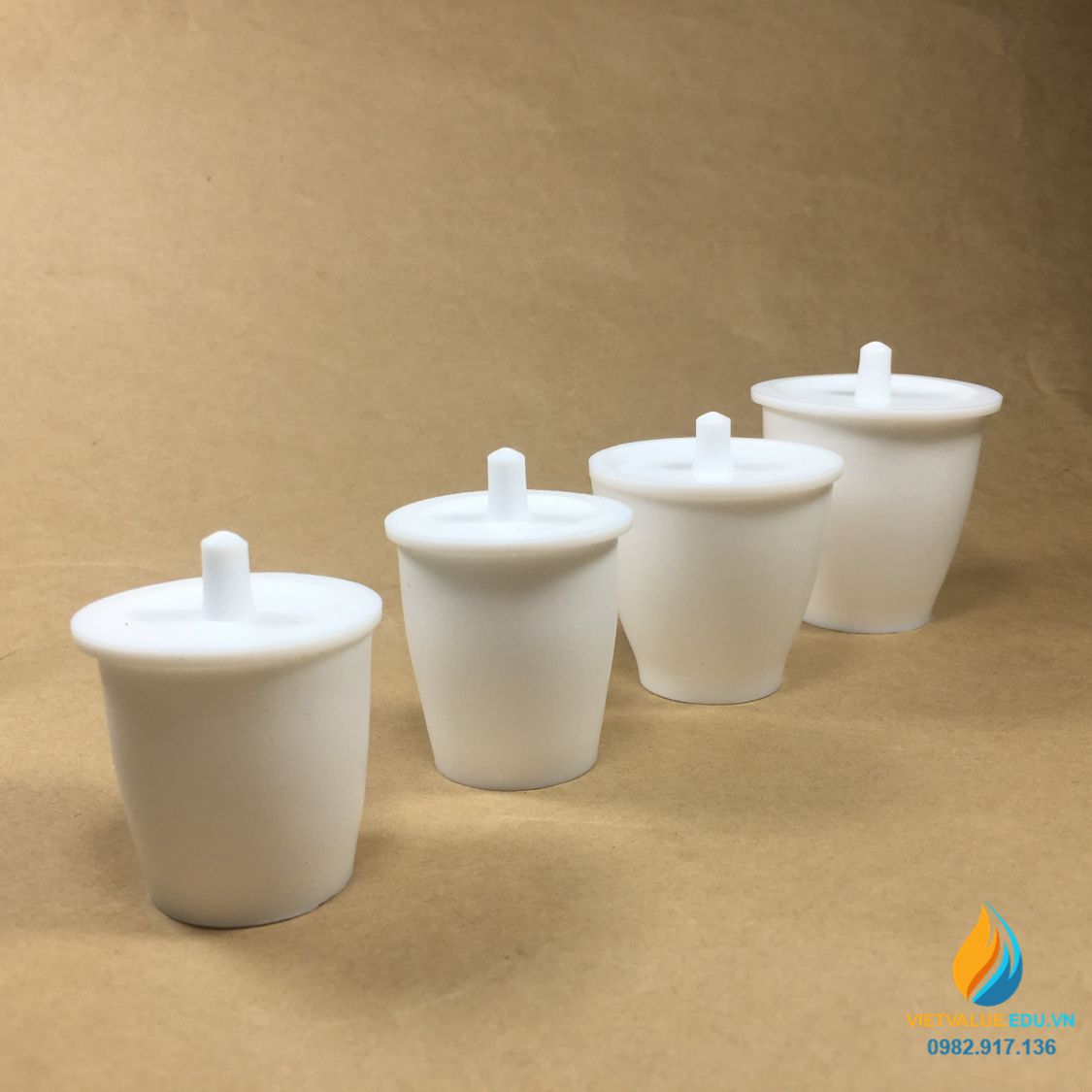 Chén nhựa PTFE có nắp, kháng kiềm và axit mạnh. dung tích 250ml