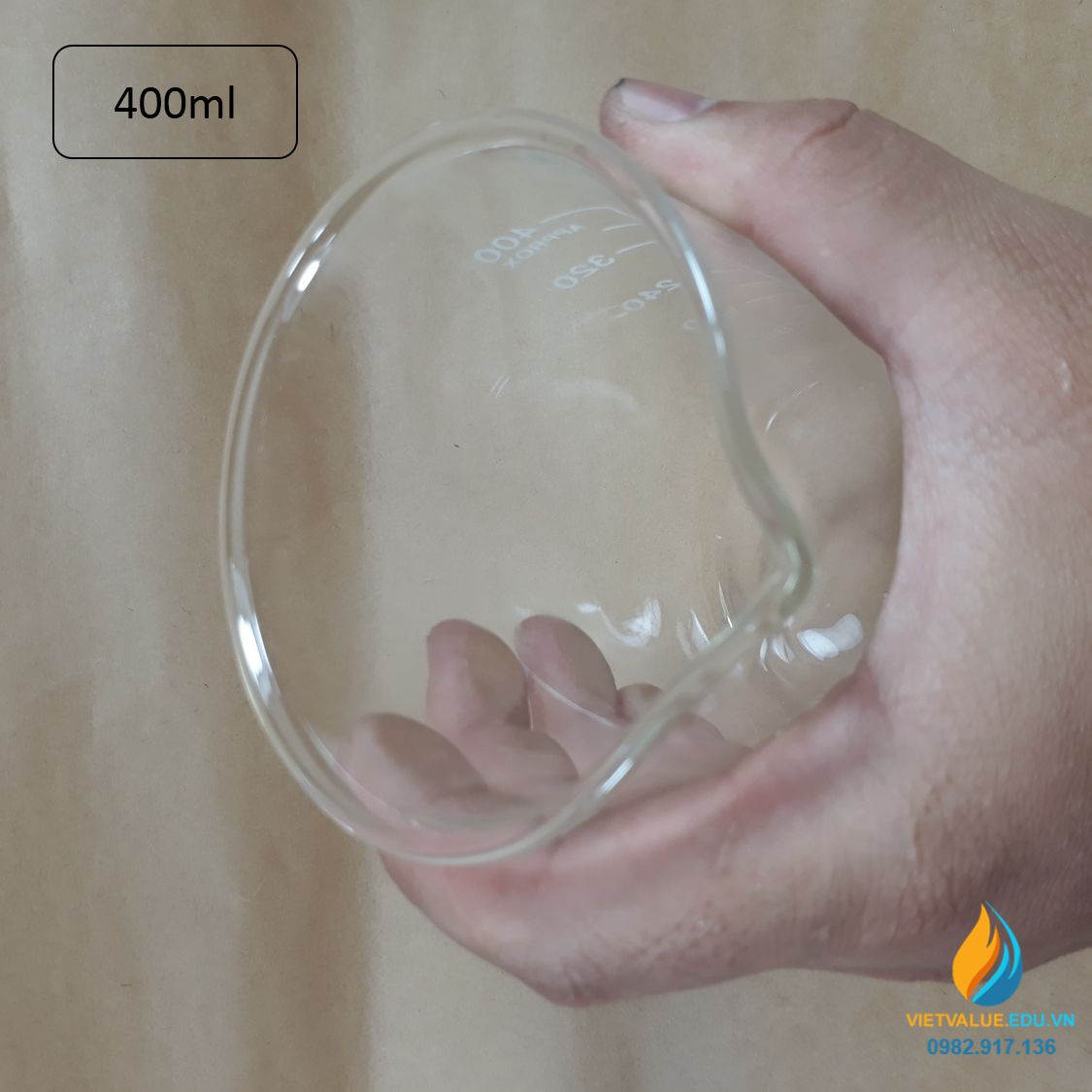 Cốc đong thủy tinh có vạch chia, dung tích 400ml, có mỏ, chịu nhiệt độ cao