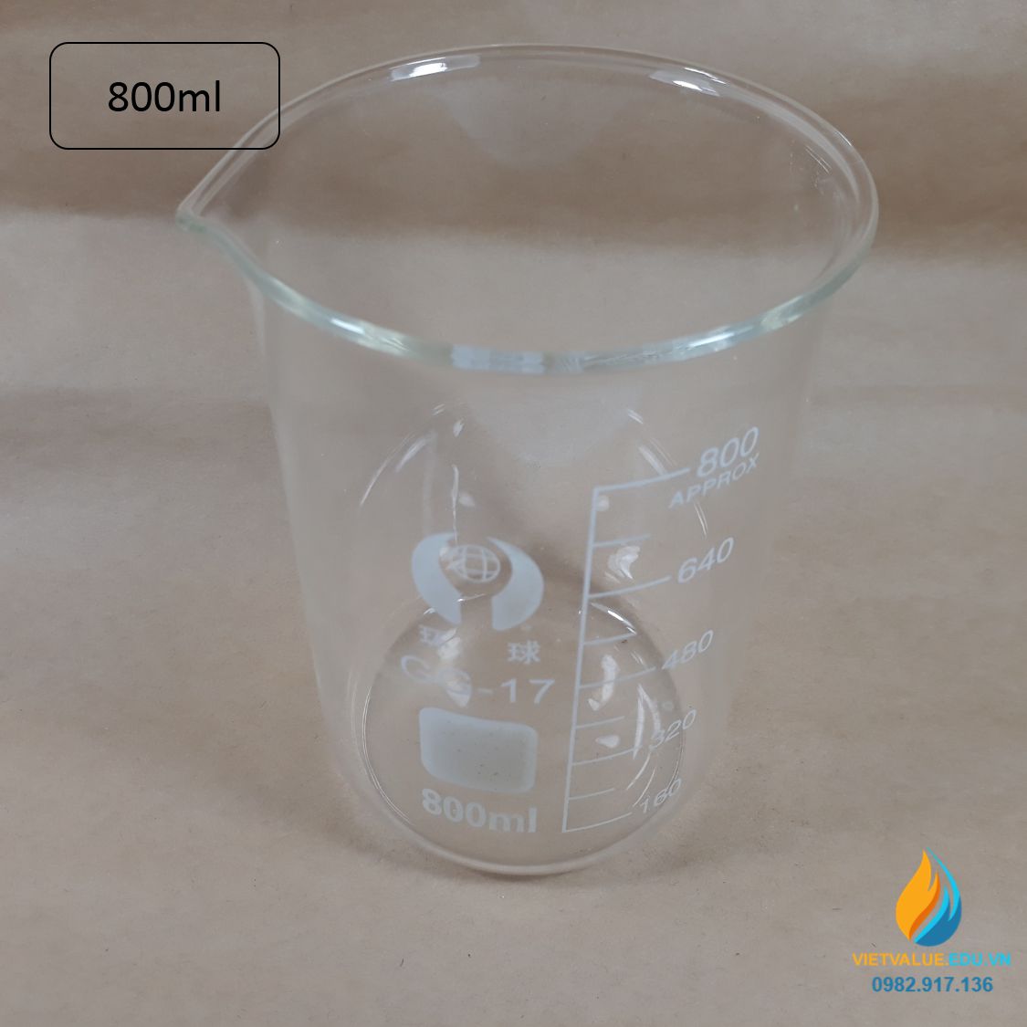Cốc đong thủy tinh có vạch chia, dung tích 800ml, có mỏ, chịu nhiệt độ cao