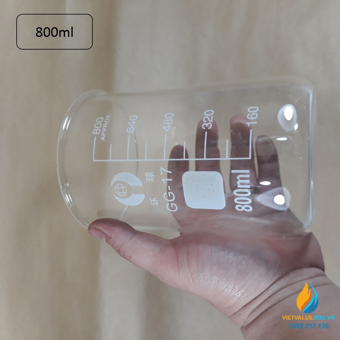 Cốc đong thủy tinh có vạch chia, dung tích 800ml, có mỏ, chịu nhiệt độ cao