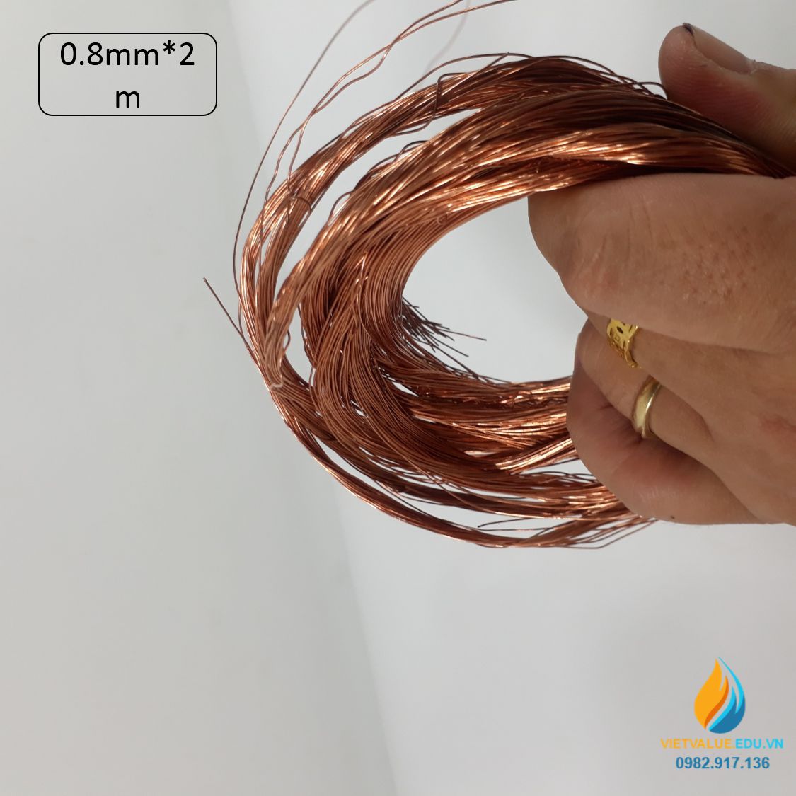 Cuộn dây đồng kích thước dài 2m, đường kính sợi dây đồng 0.8mm