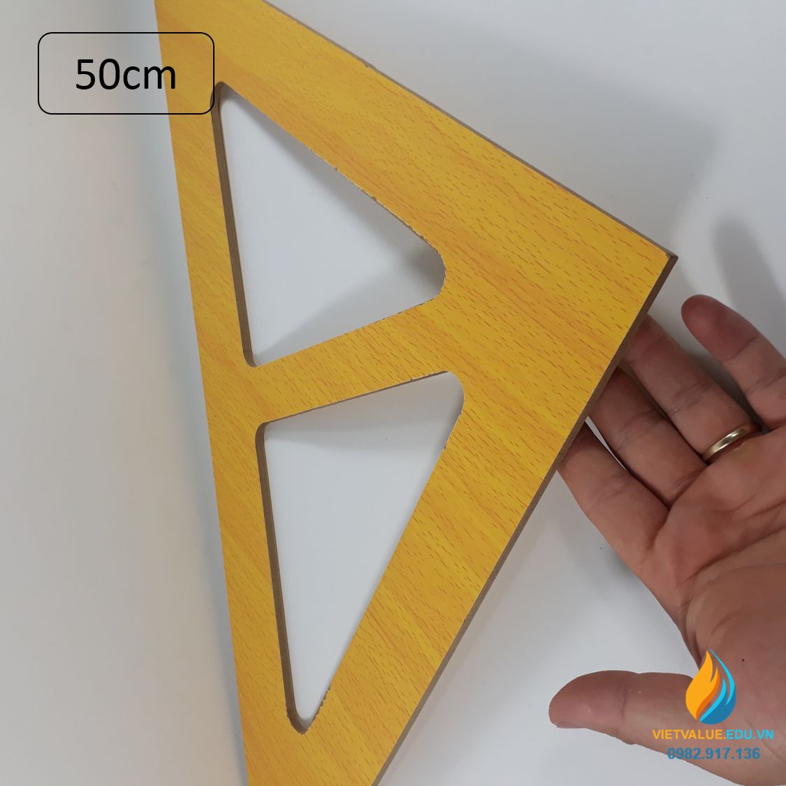 Eke vuông cân gỗ, eke gỗ cho giáo viên, cạnh huyền 50cm vạch chia