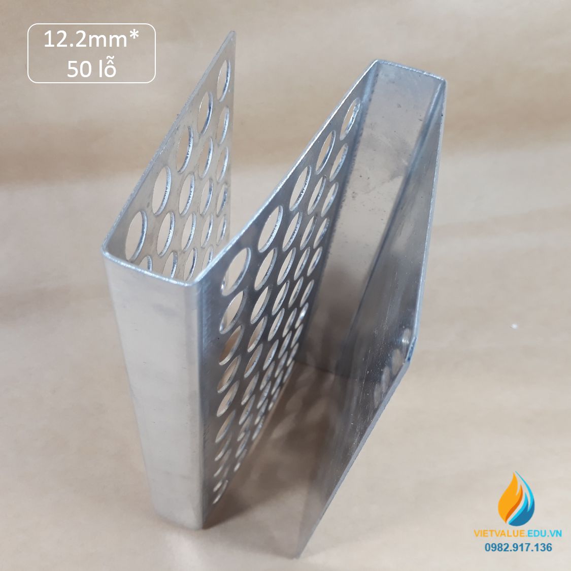 Giá đựng ống nghiệm chữ Z, chất liệu Inox không gỉ, gồm 50 lỗ, kích thước lỗ 12,2mm