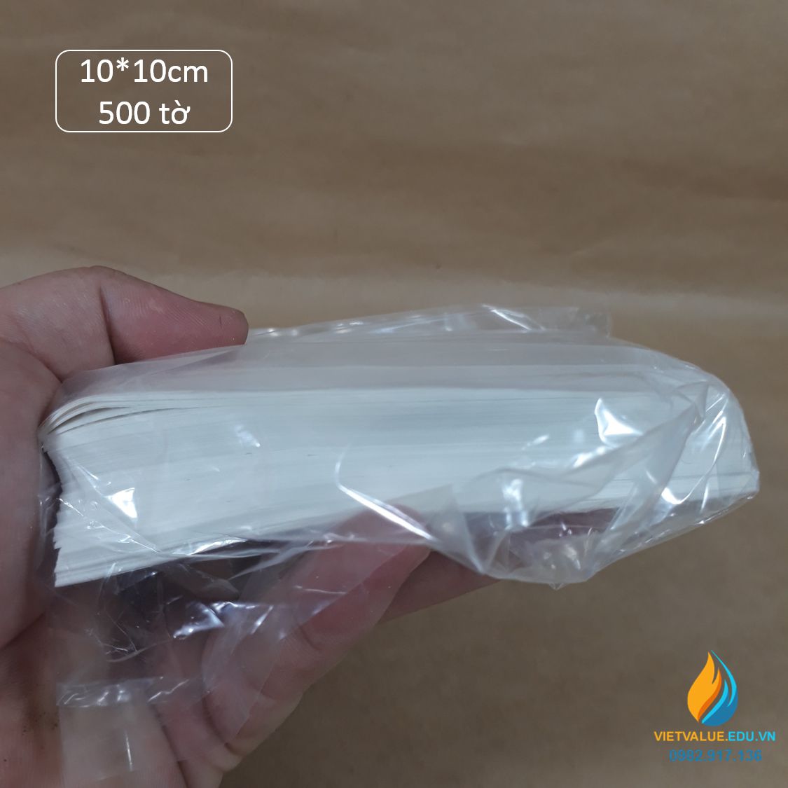 Giấy lấy mẫu chất, cân mẫu chất, dụng cụ phòng thí nghiệm nghiên cứu