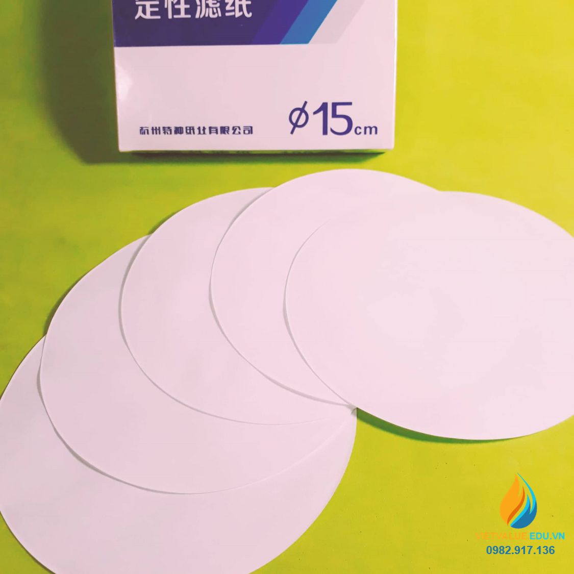 Giấy lọc định tính, lỗ 2.5 micromet đường kính 150mm, hộp 100 tờ