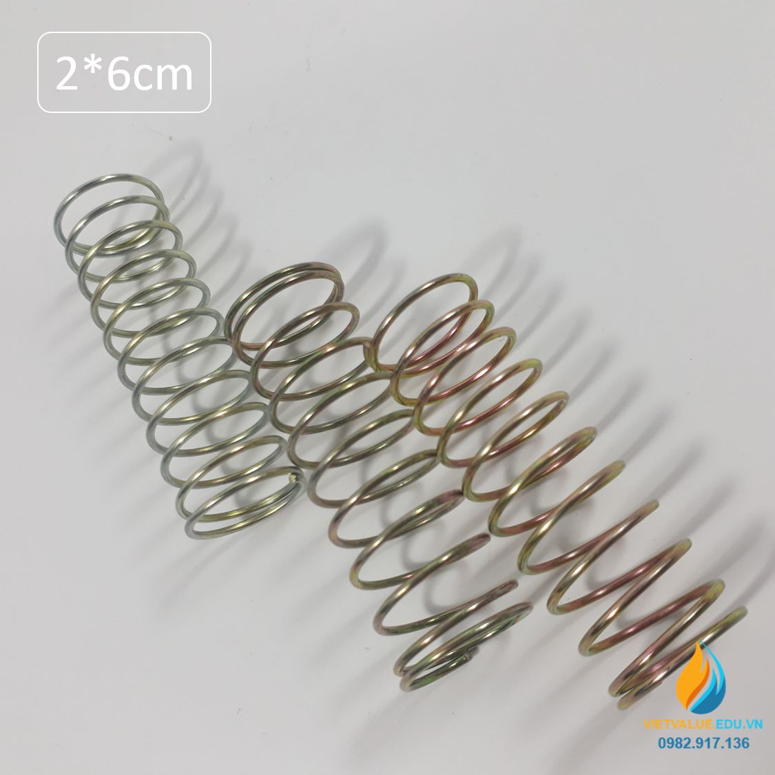 Lò xo thí nghiệm định luật Húc, bằng thép đường kính 2cm, chiều dài tự nhiên 6cm