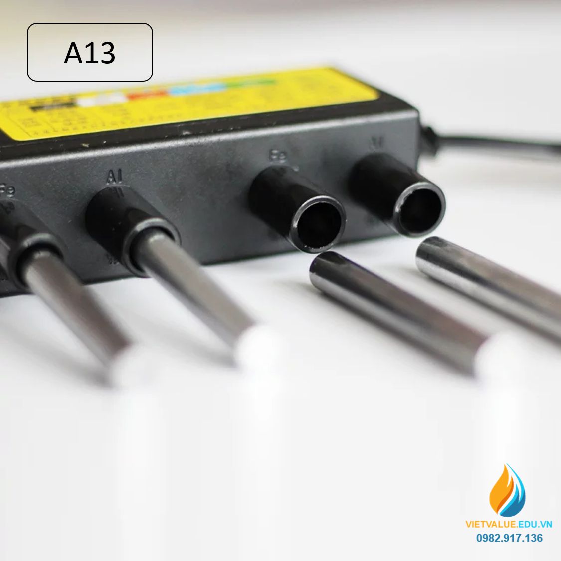 Máy điện phân nước A13 công suất 80W, điện áp 220V tiêu chuẩn châu Âu