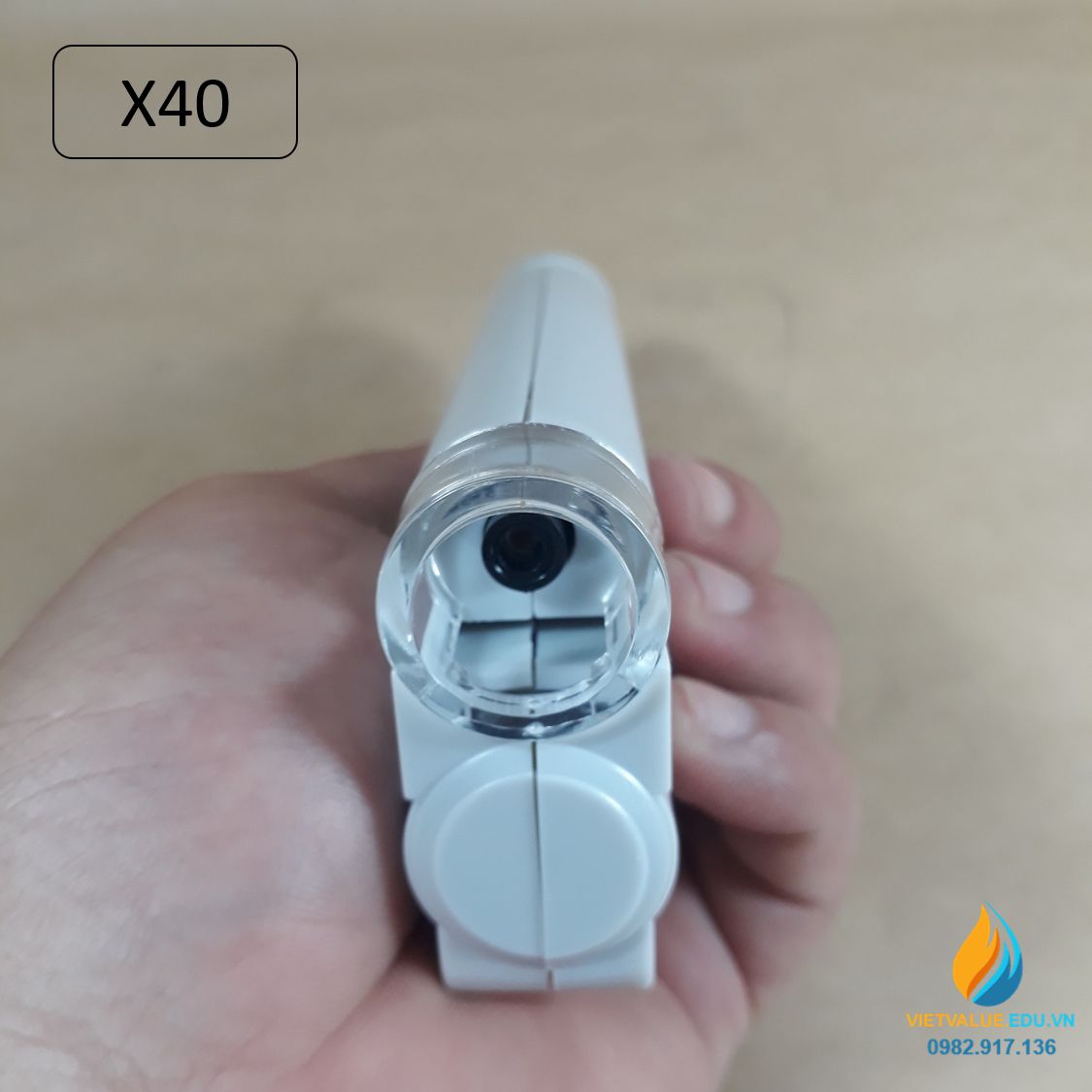 Máy dò vết nứt bê tông phạm vi đo 0-4mm, giá trị đọc tối thiểu 0,05mm, độ phóng đại 40 lần