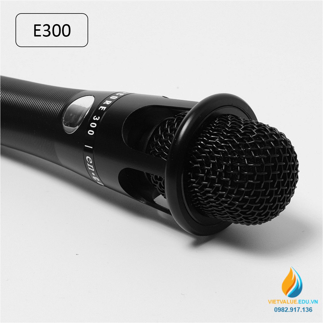 Micro có dây thu âm model E300 tần số thu 40Hz đến 20KHz, chất lượng cao