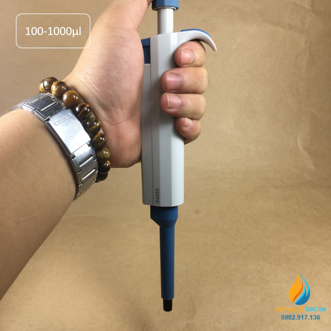 Micro pipet hút đơn kênh hãng Lichen đơn kênh mức hút từ 100-1000μl