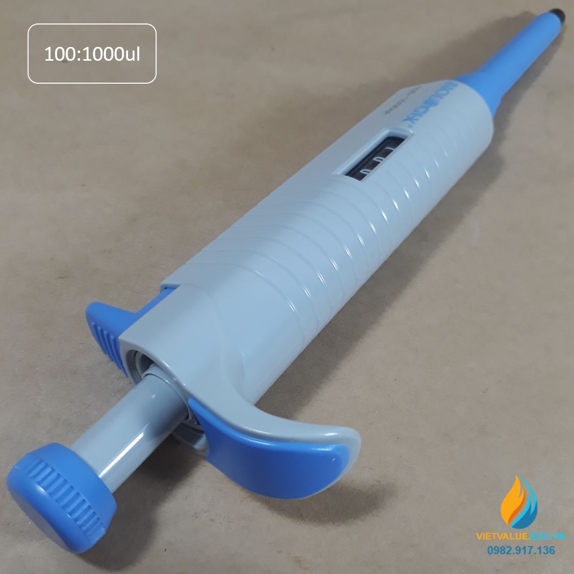 Micropipette Biologix Mỹ, phạm vi bơm hút từ 0 đến 1000ul, độ chính xác cao