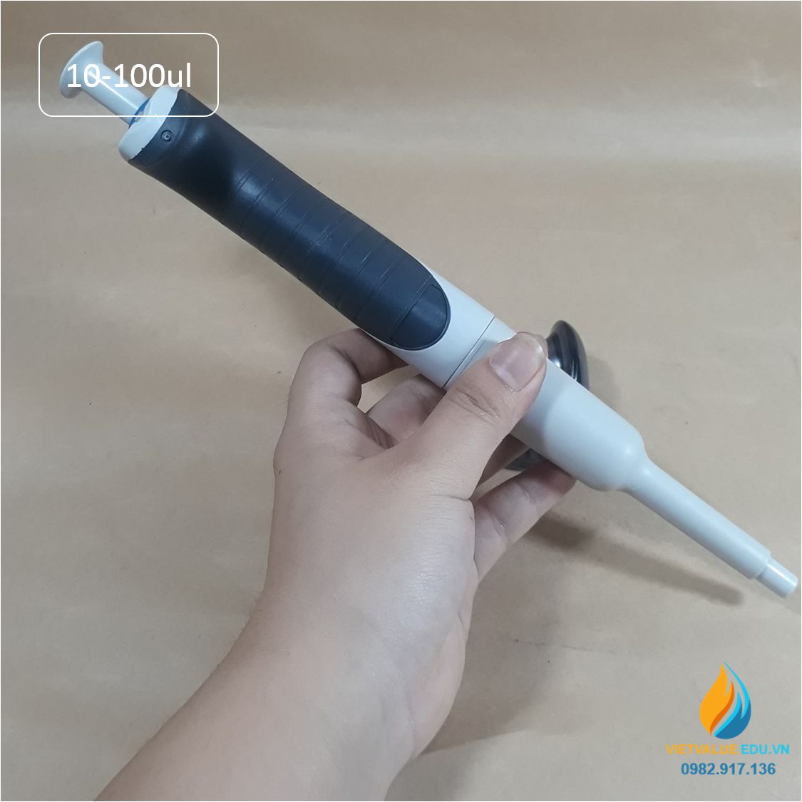 Micropipette Joan Lab A1000 mức hút từ 100ul đến 1000ml hàng xuất khẩu Châu Âu