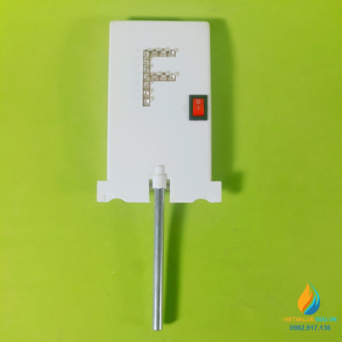 Nguồn sáng tạo ảnh trong thí nghiệm quang học, ảnh chữ F