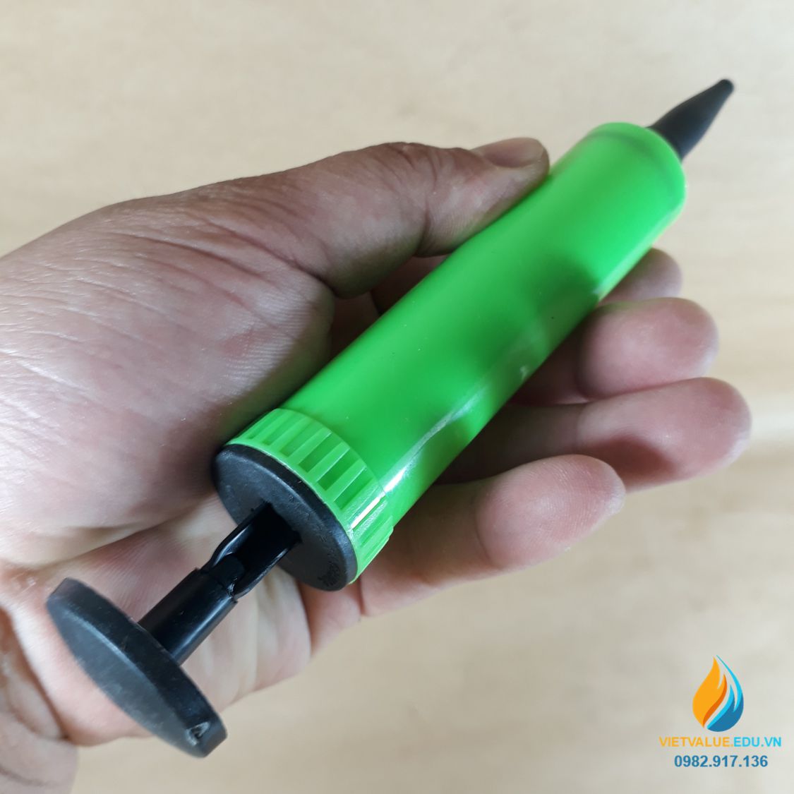 Ống bơm bóng, dụng cụ bơm bóng, đồ chơi thực hành ngoại khóa cho học sinh