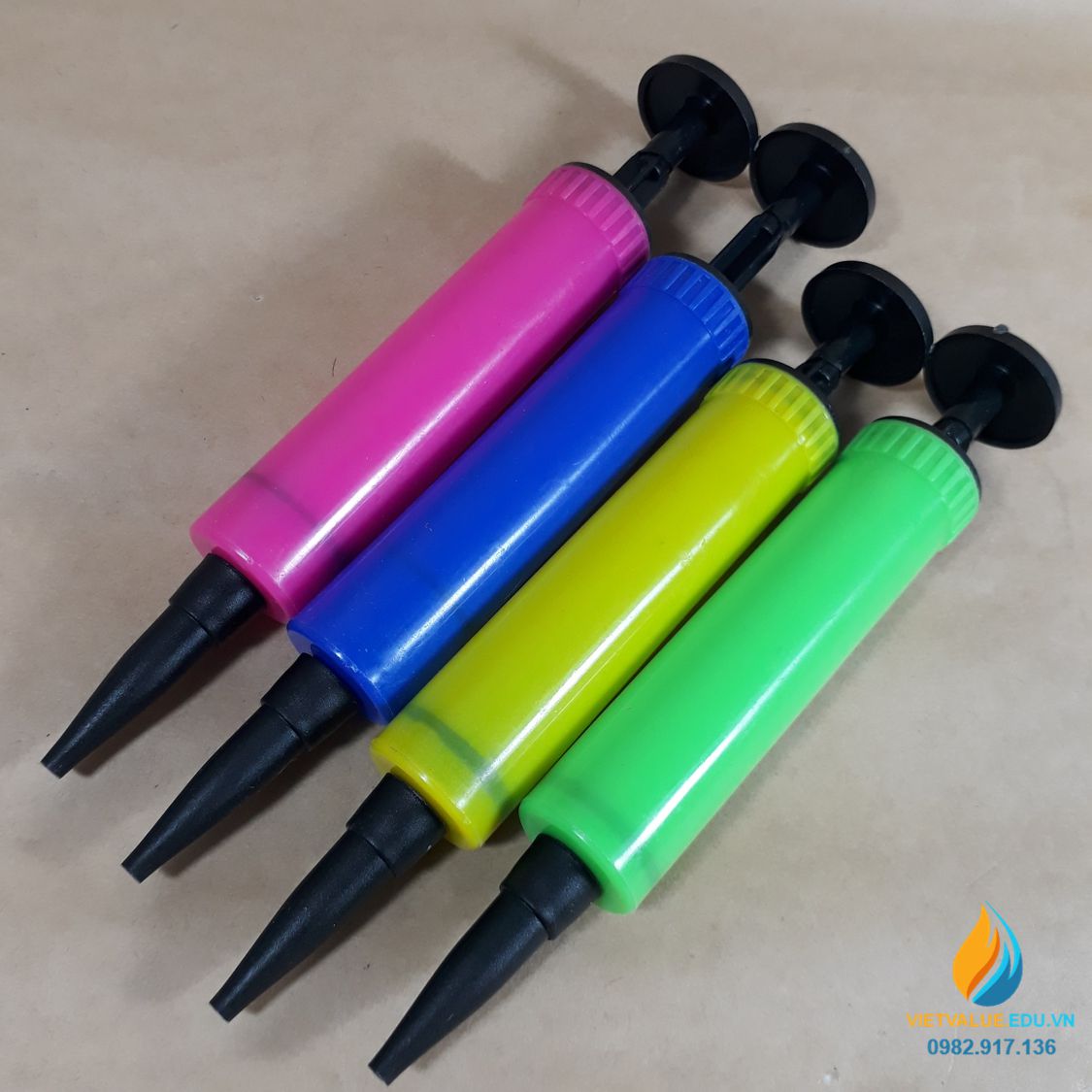 Ống bơm bóng, dụng cụ bơm bóng, đồ chơi thực hành ngoại khóa cho học sinh