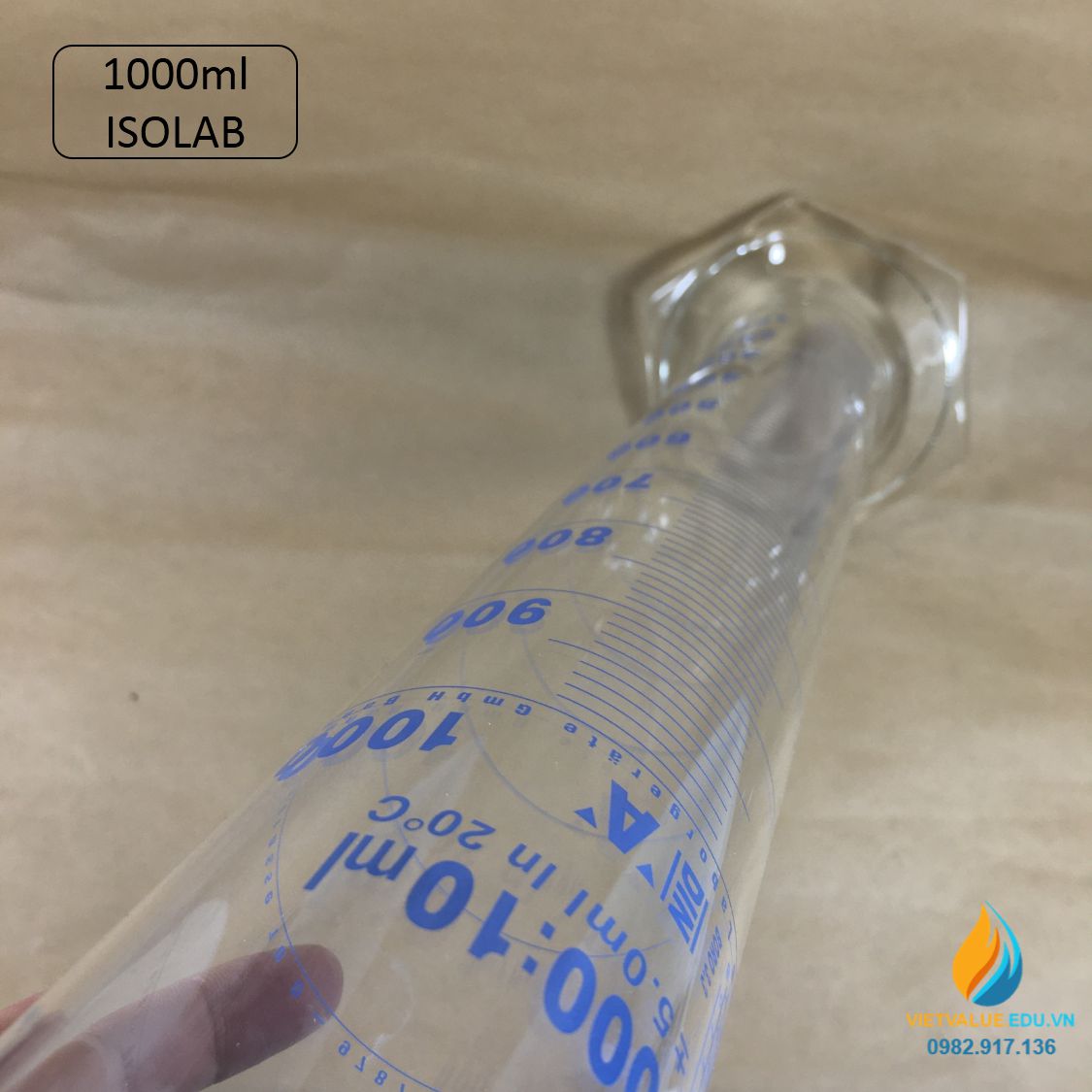 Ống đong thủy tinh, vạch chia, có chân đế, hãng IsoLab , dung tích 1000ml