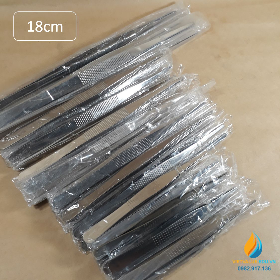 Nhíp gắp mẫu phòng thí nghiệm, dài 18cm thép không gỉ, đầu gắp thẳng có răng