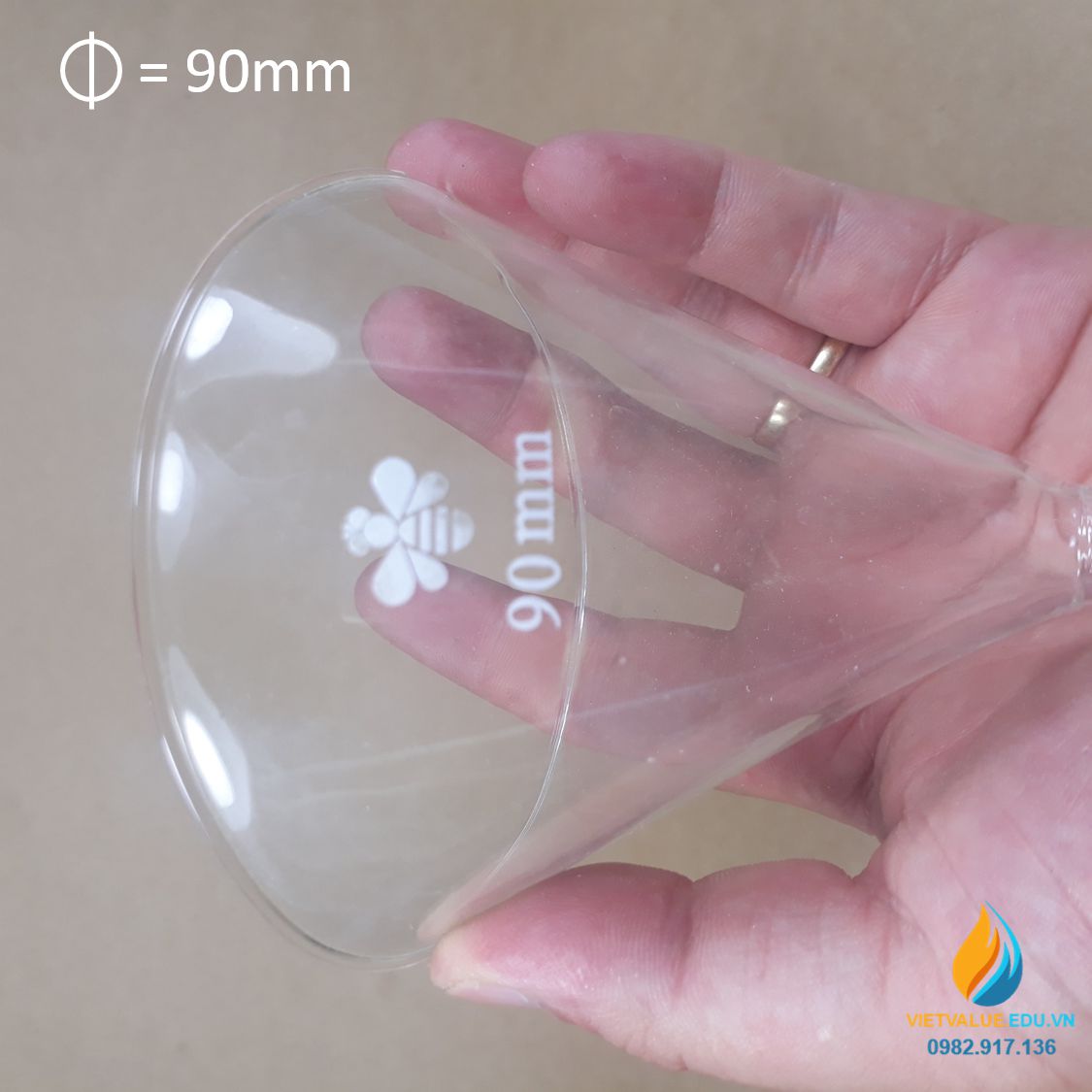 Phễu thủy tinh trong suốt, chịu nhiệt , đường kính phễu 90mm