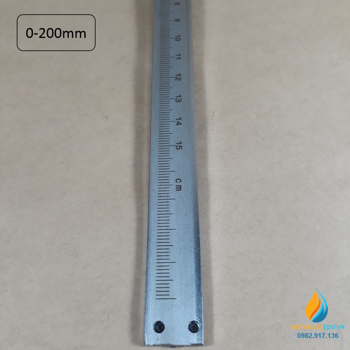 Thước kẹp đo đường kính ngoài phạm vi từ 0-200mm, giá trị đọc 0.02mm, chất liệu thép cacbon