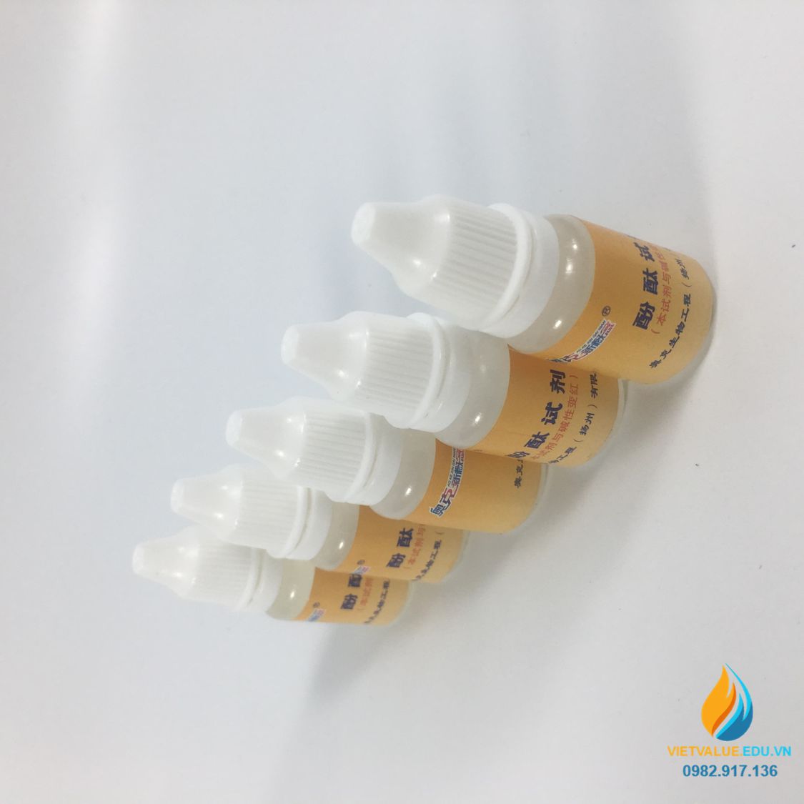 Thuốc thử phenolphtalein xác định độ axit hay bazo cho dung dịch, dung tích 10ml