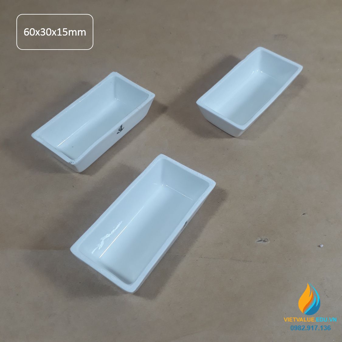Thuyền sứ vuông, nung mẫu nhiệt độ cao phòng thí nghệm, kích thước dài 60mm, rộng 30mm, cao 15mm