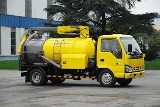 xe chuyên dùng hút bể phốt
