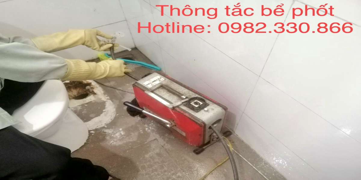 thông tắc bể phốt bằng máy lò xo