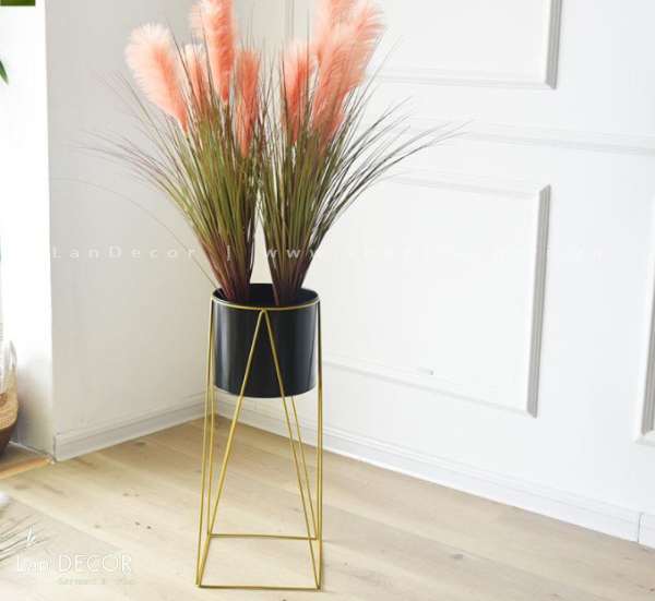 ke-sat-trong-cay-landecor